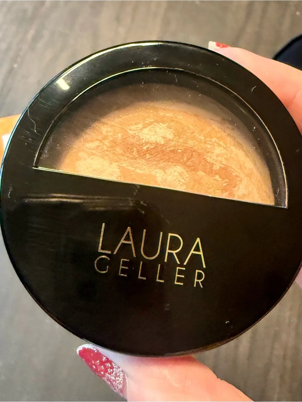 Laura Geller Baked Balance-N-Brighten Color Correcting Foundation - Light